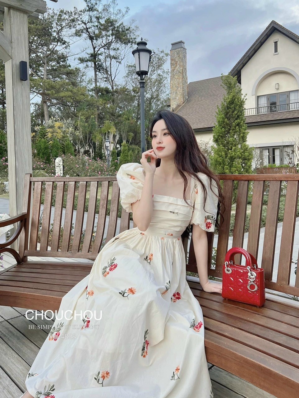 Siêu phẩm đang làm mưa làm gió trên thị trường 😍😍😍 ❤️❤️ Váy hoa dáng dài cổ vuông tiểu thư cực xinh ❤️❤️ - LĐ