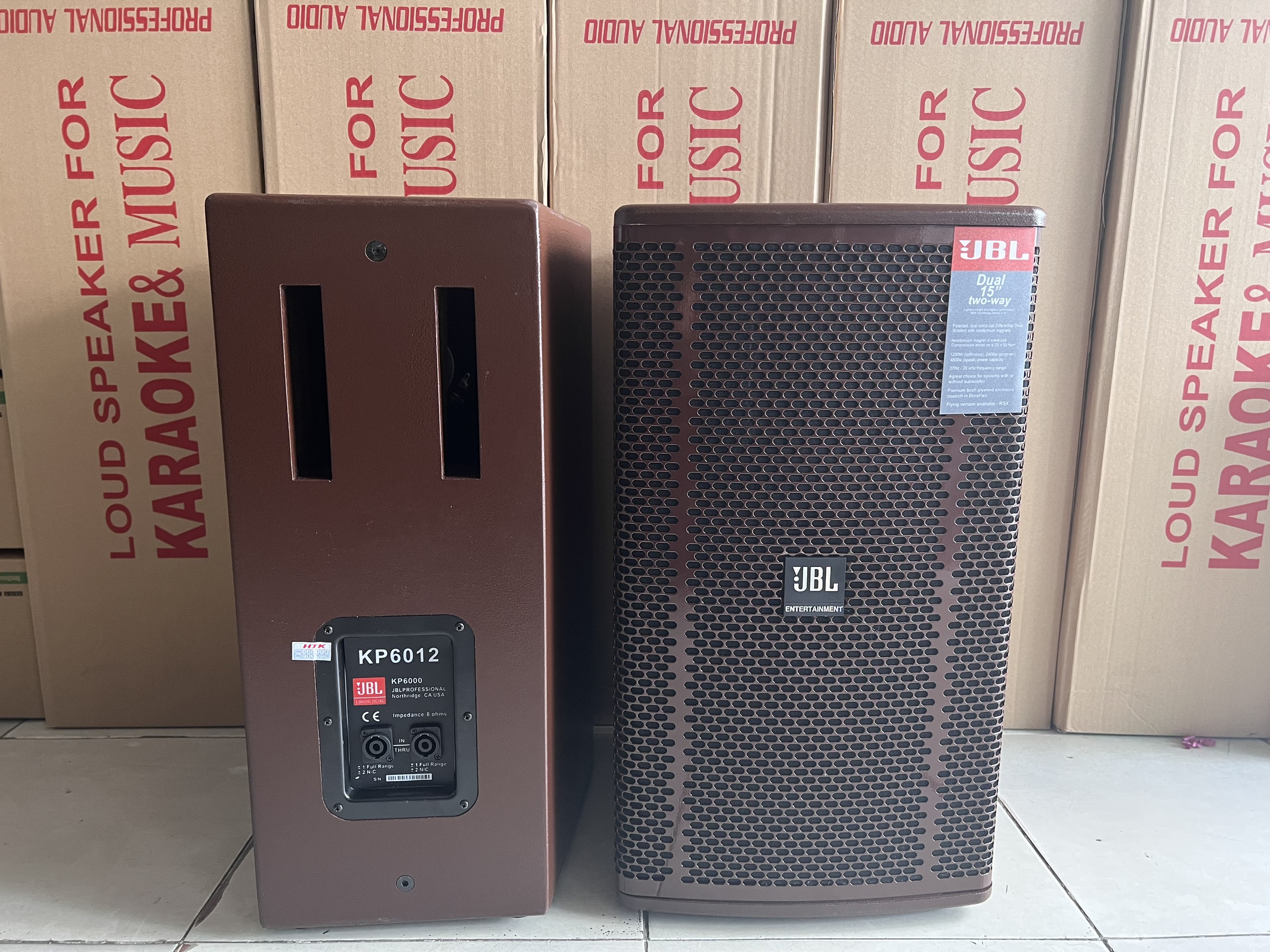 Loa karaoke và nghe nhạc 3 tấc thùng sơn kp 6012 cao cấp