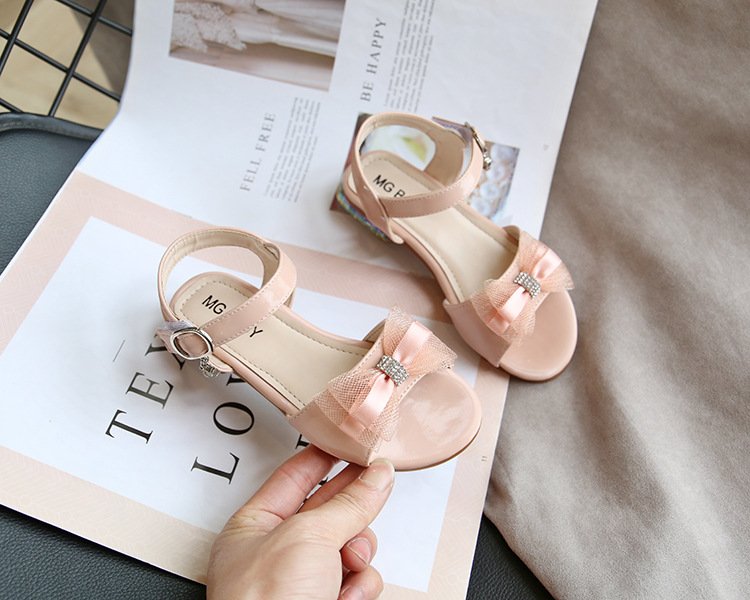 Giày sandal bé gái đinh nơ [Size 26-35] - 2G054