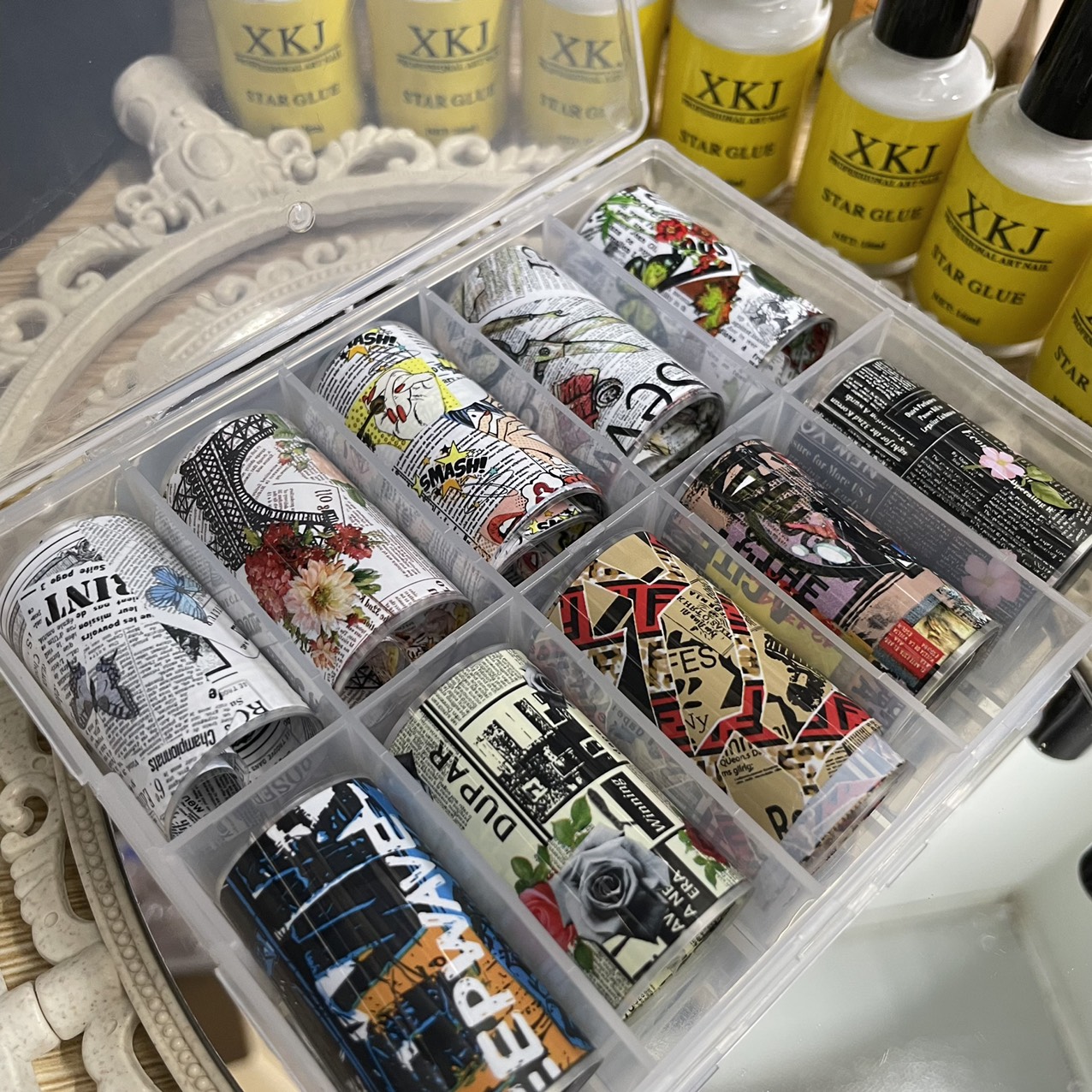 Foil dán nail hoạ tiết báo chí trang trí móng