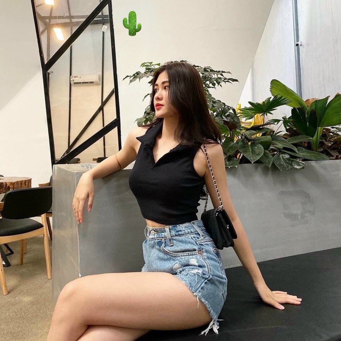 Áo ba lỗ sát nách cổ sơ mi dáng croptop Lisa chất vải co giãn mềm min