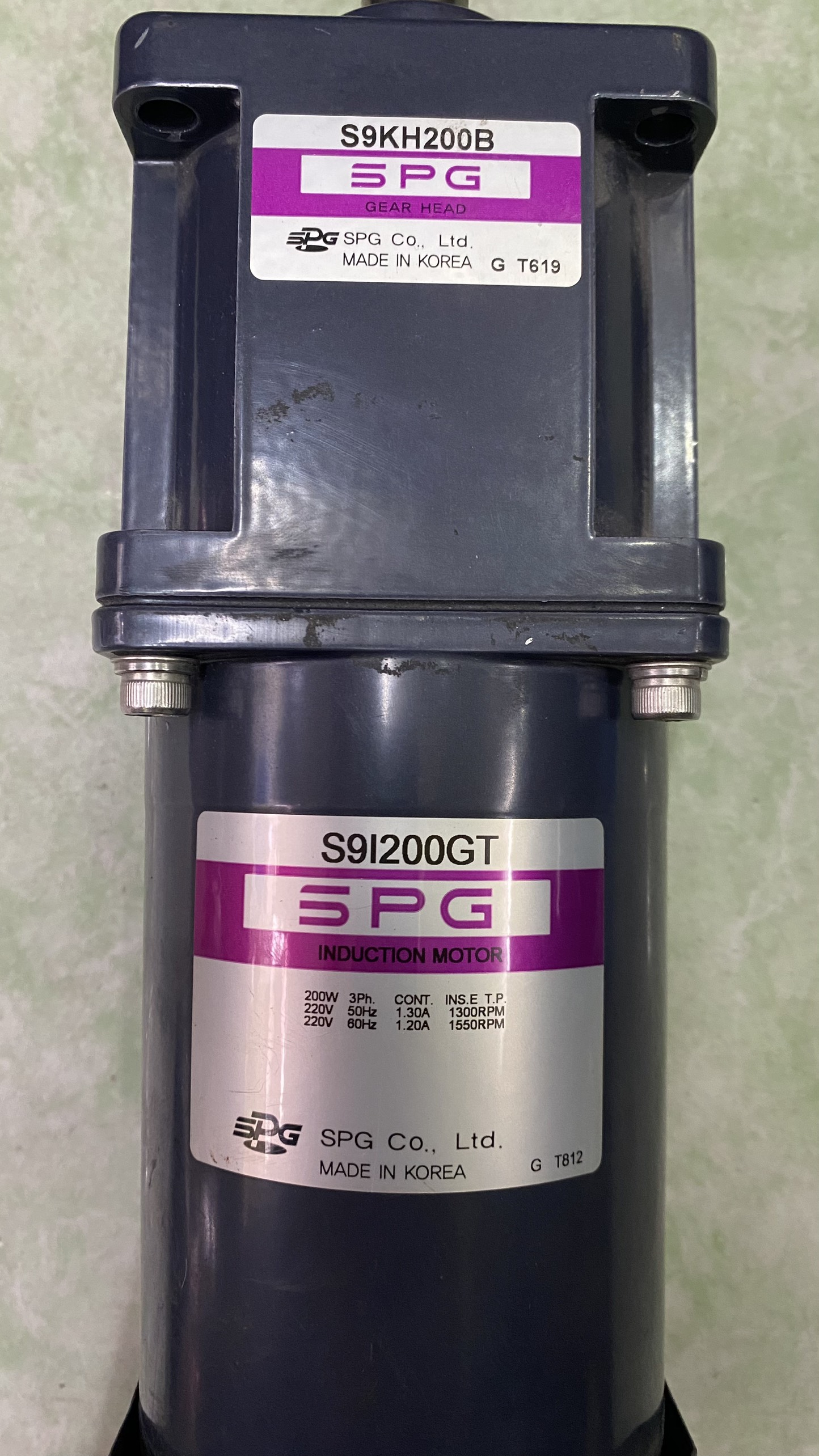 Mô tơ giảm tốc 200w 220v có đảo chiều, korea
