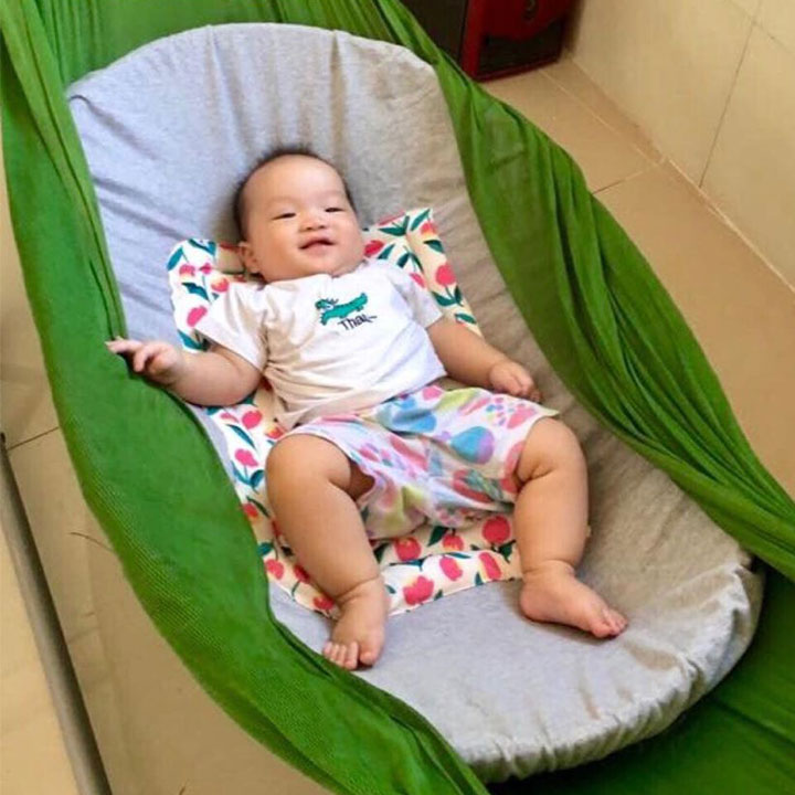 Tấm đệm lót nôi tre cho bé nằm ngủ võng