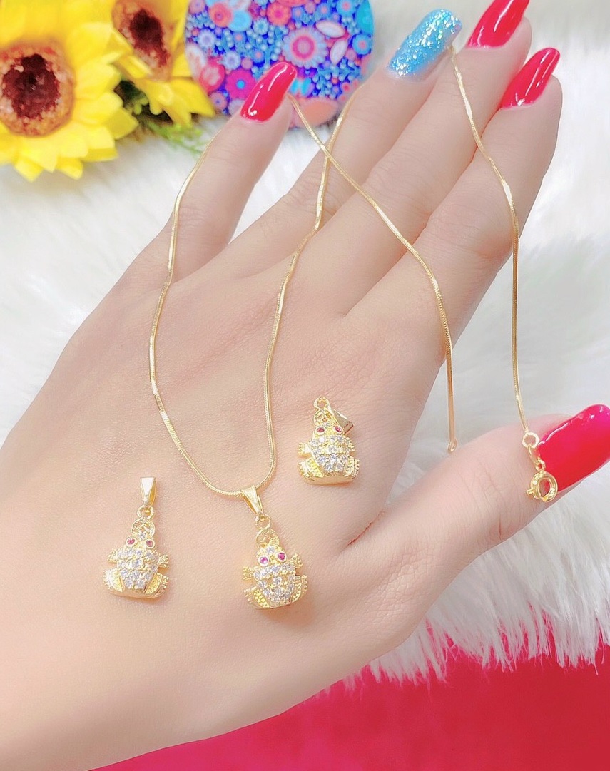Dây chuyền nữ mạ vàng 18k đẹp cóc phong thủy