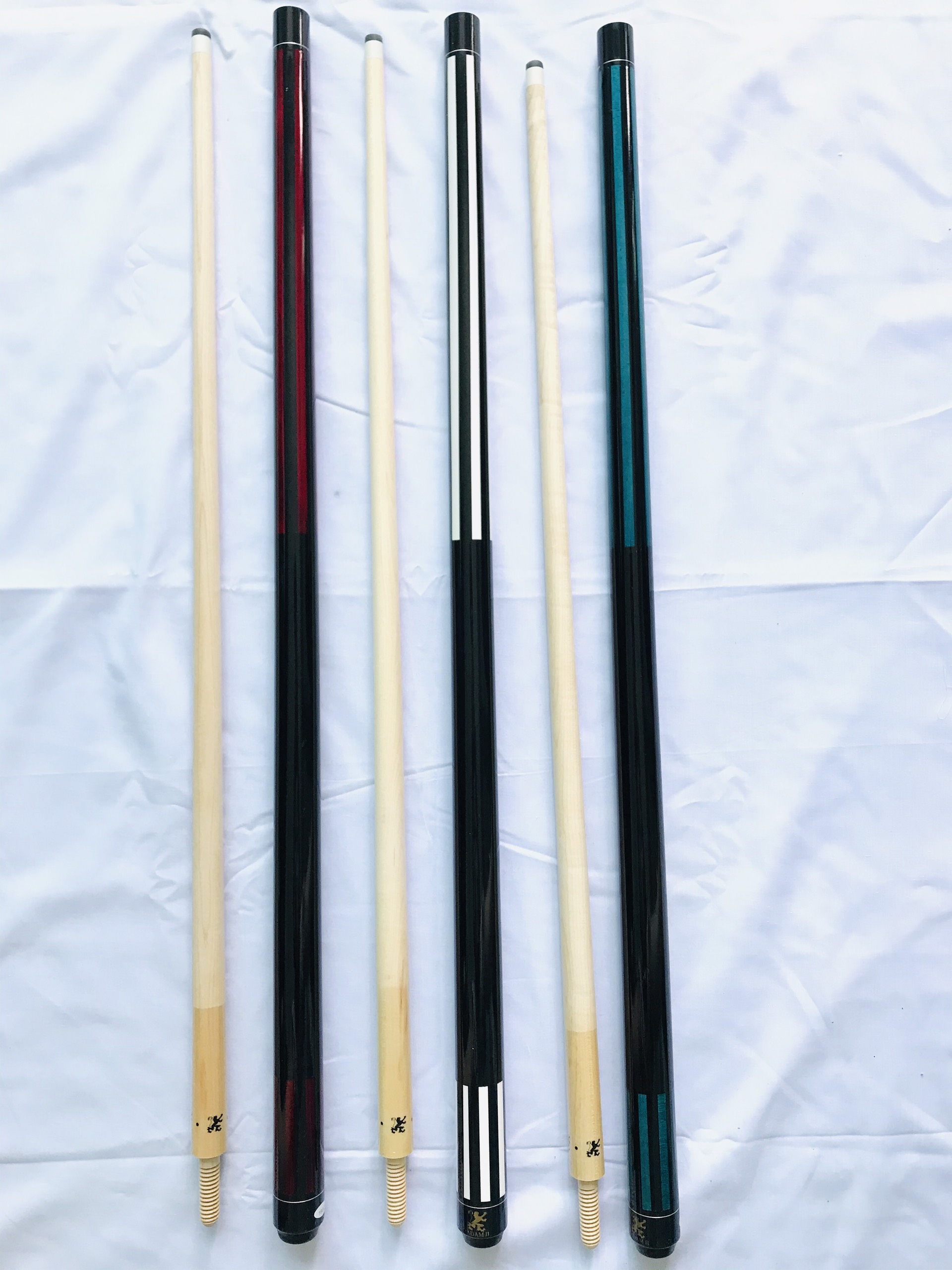 Cơ bida Adam II ren gỗ tặng găng tay và túi da mềm