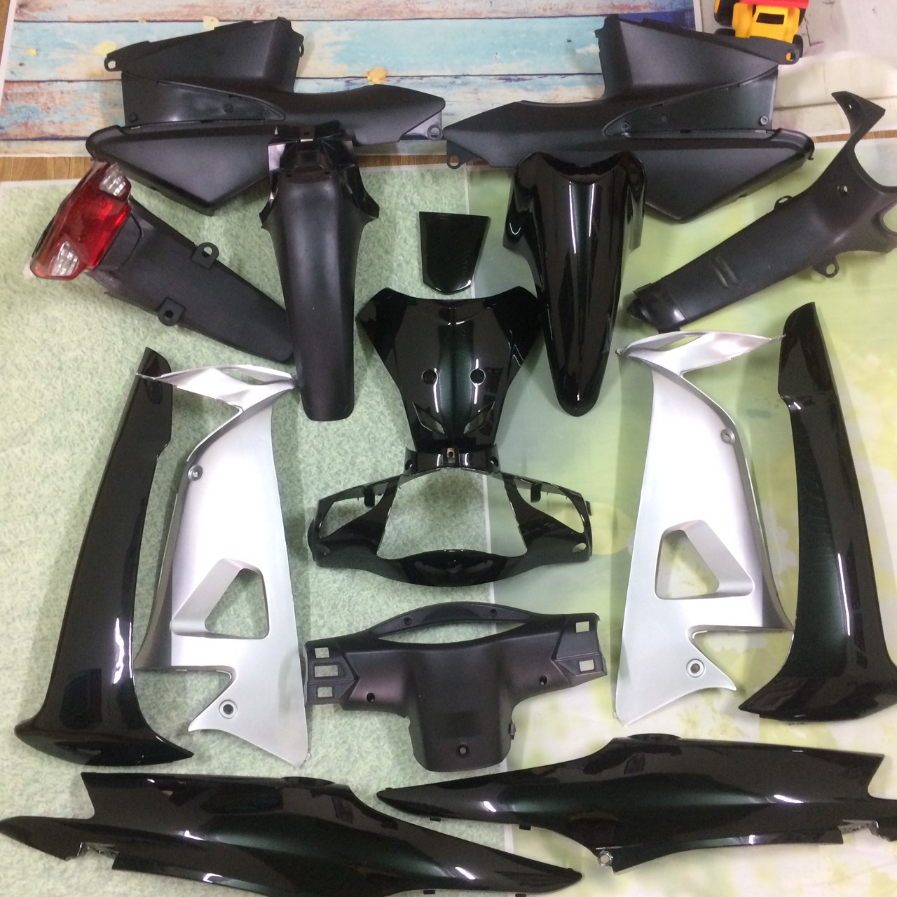 dàn áo xe Wave A 100 màu ĐEN  ,Wave RS,Wave 100 màu đen +tặng kèm tem 3 lớp