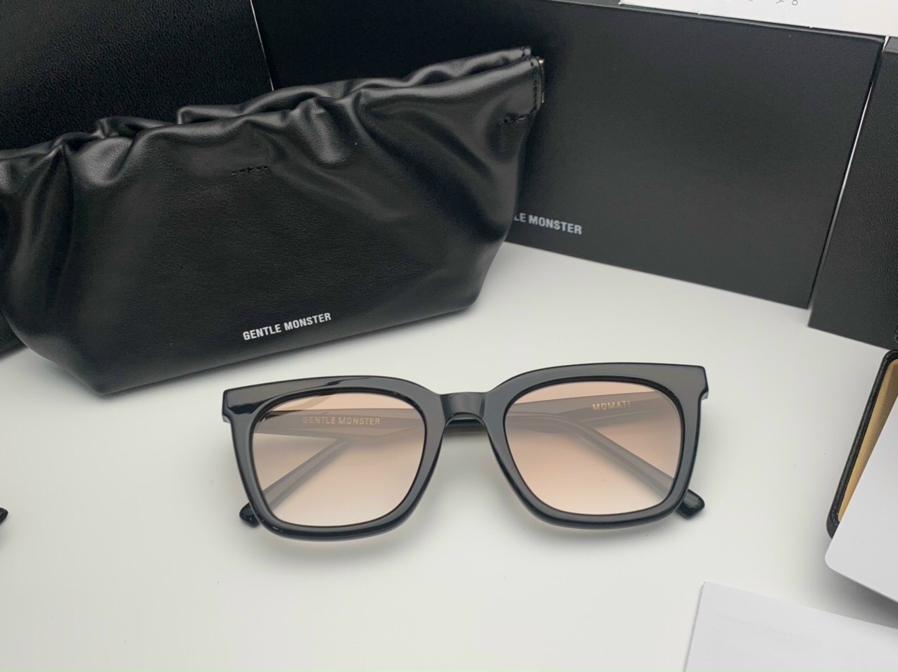 MẮT KÍNH GENTLE MONSTER MOMATI REPLICA 1:1 FULLBOX