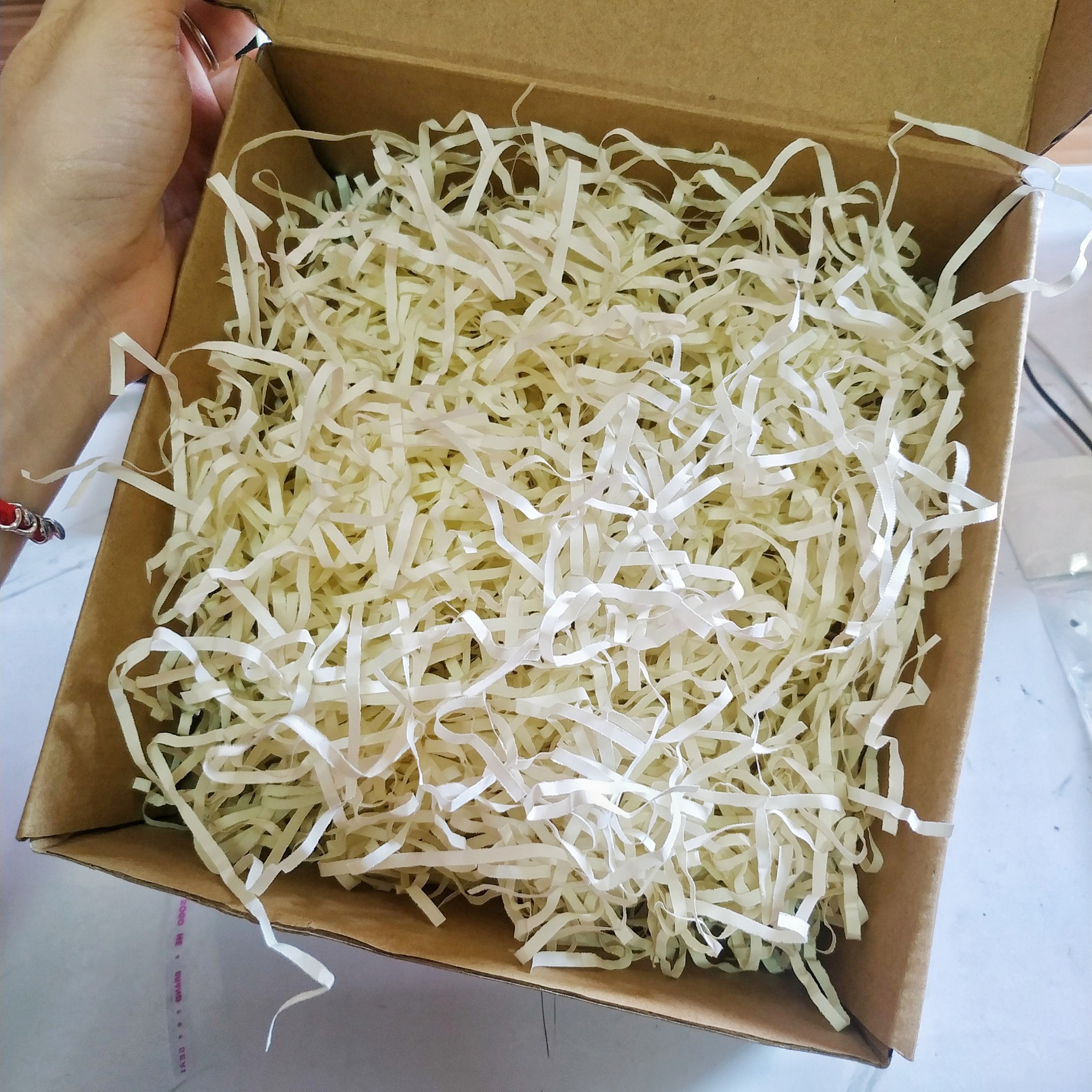 Giấy Rơm Lót Hộp Quà (Túi 20gr)