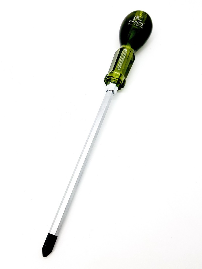 Tua vít đóng tròn hoặc dẹp có nhiều size cho các bạn chọn lựa