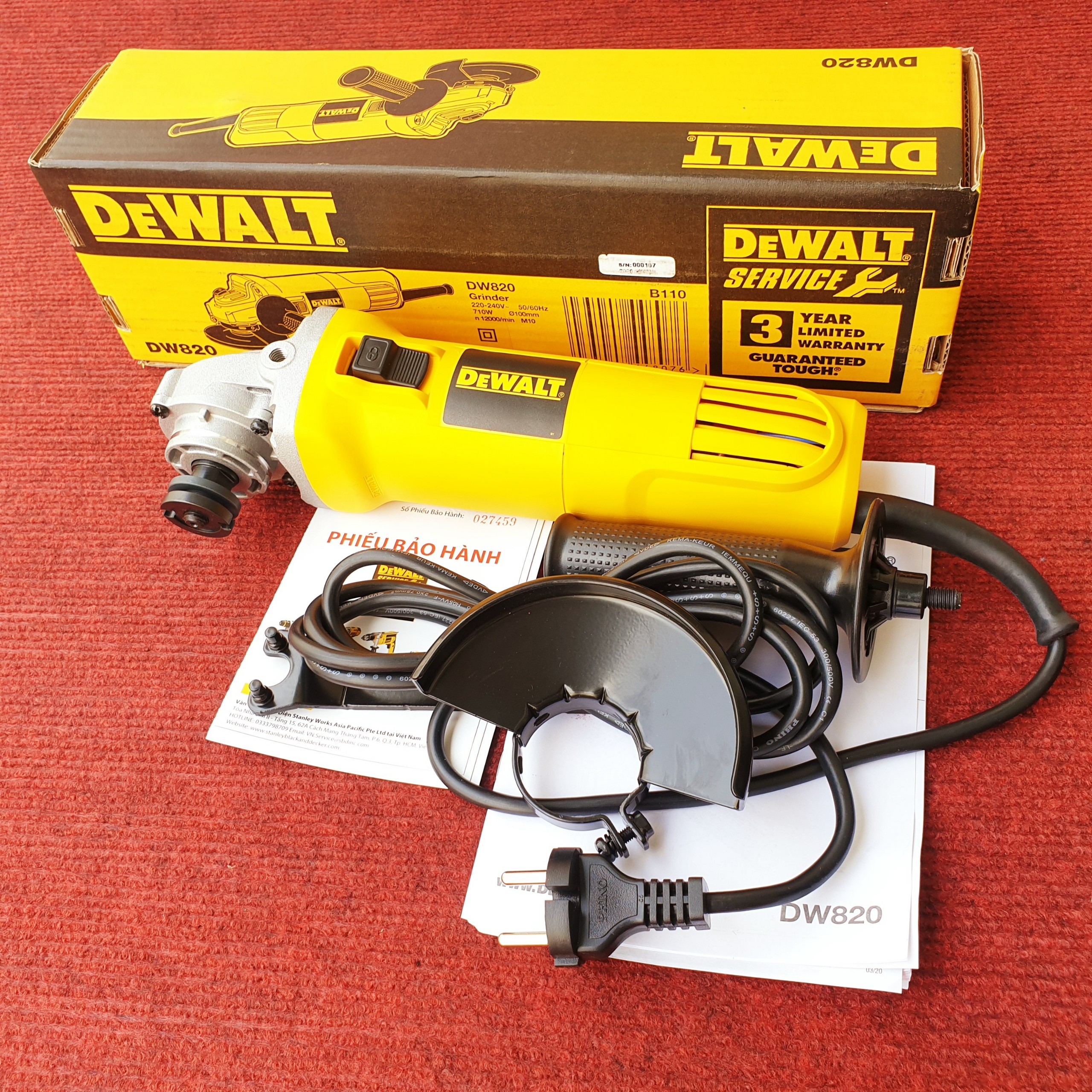 Máy mài góc dewalt dw820