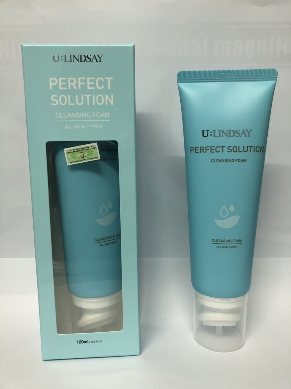 Sữa rửa mặt Lindsay 125ml hoàn toàn từ thiên nhiên có đầu cọ silicon siêu mềm, Làm sạch sâu các bụi bẩn trên khuôn mặt