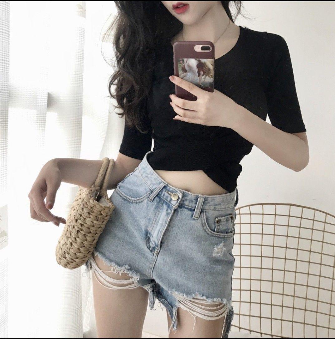 Áo xoắn eo tay ngắn, chất lụa đẹp mê 11435-1 ( MÀU ĐEN )