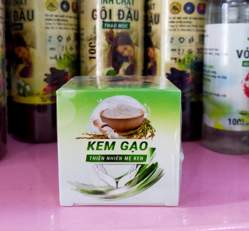 [HCM]KEM GẠO MẸ KEN-Hũ 30ml-Chống nắng kiêm makeup trang điểm và làm trắng da ban ngày