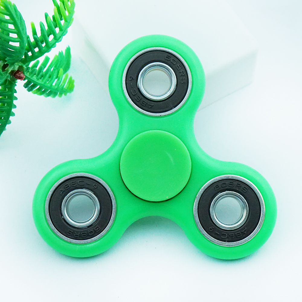 Con xoay tròn hand fidget spinner 3 cánh 4 vòng bi 60-90 giây legaxi hsam