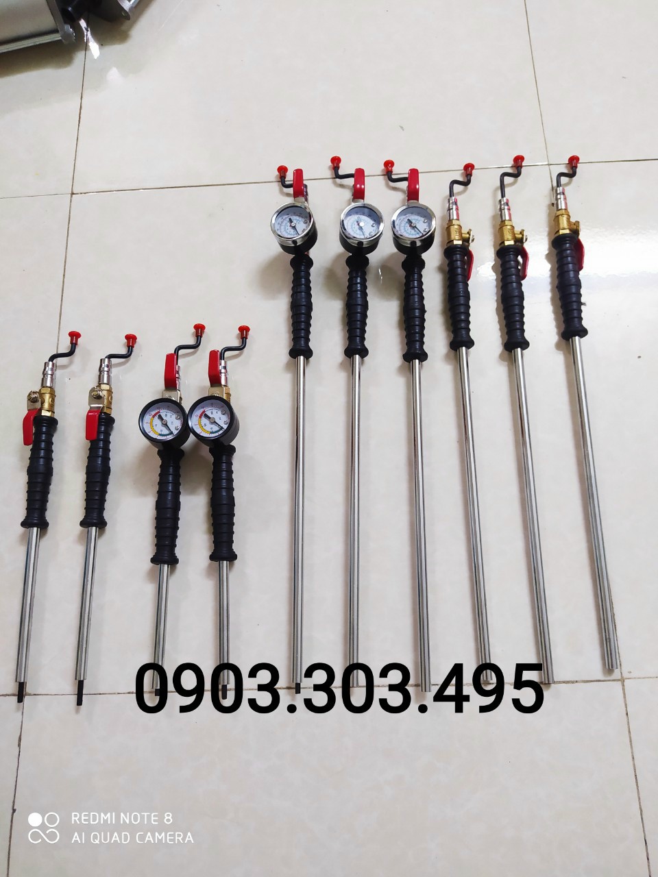Tay bơm lốp xe tải xoáy ti van