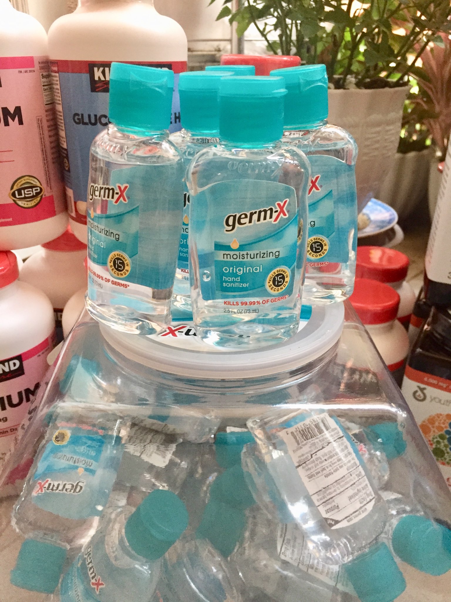 Gel rửa tay khô diệt khuẩn germ-x