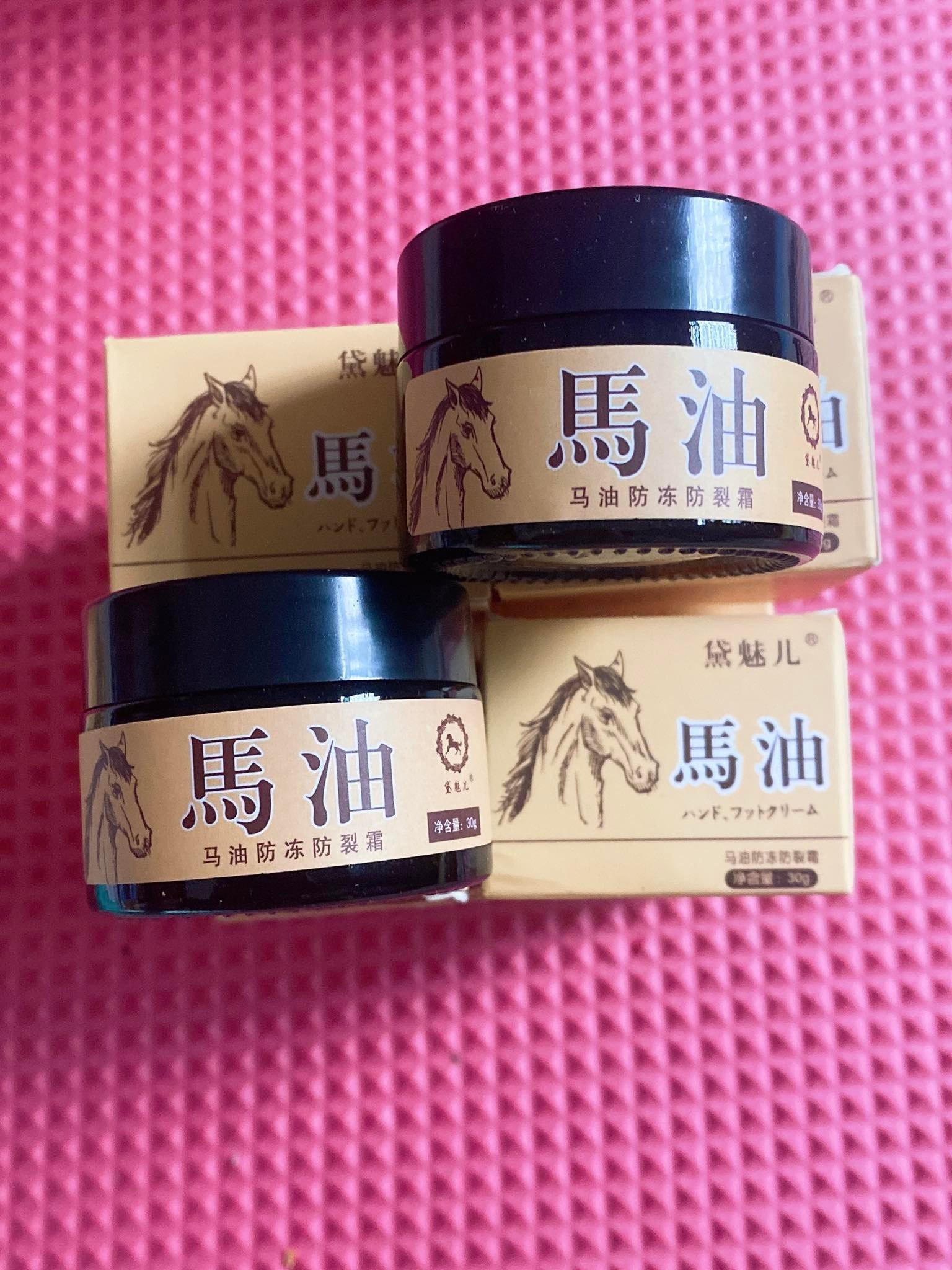 1 Kem bôi nẻ, nứt  gót chân đầu ngựa hũ 30gr hàng nội địa Trung - L2