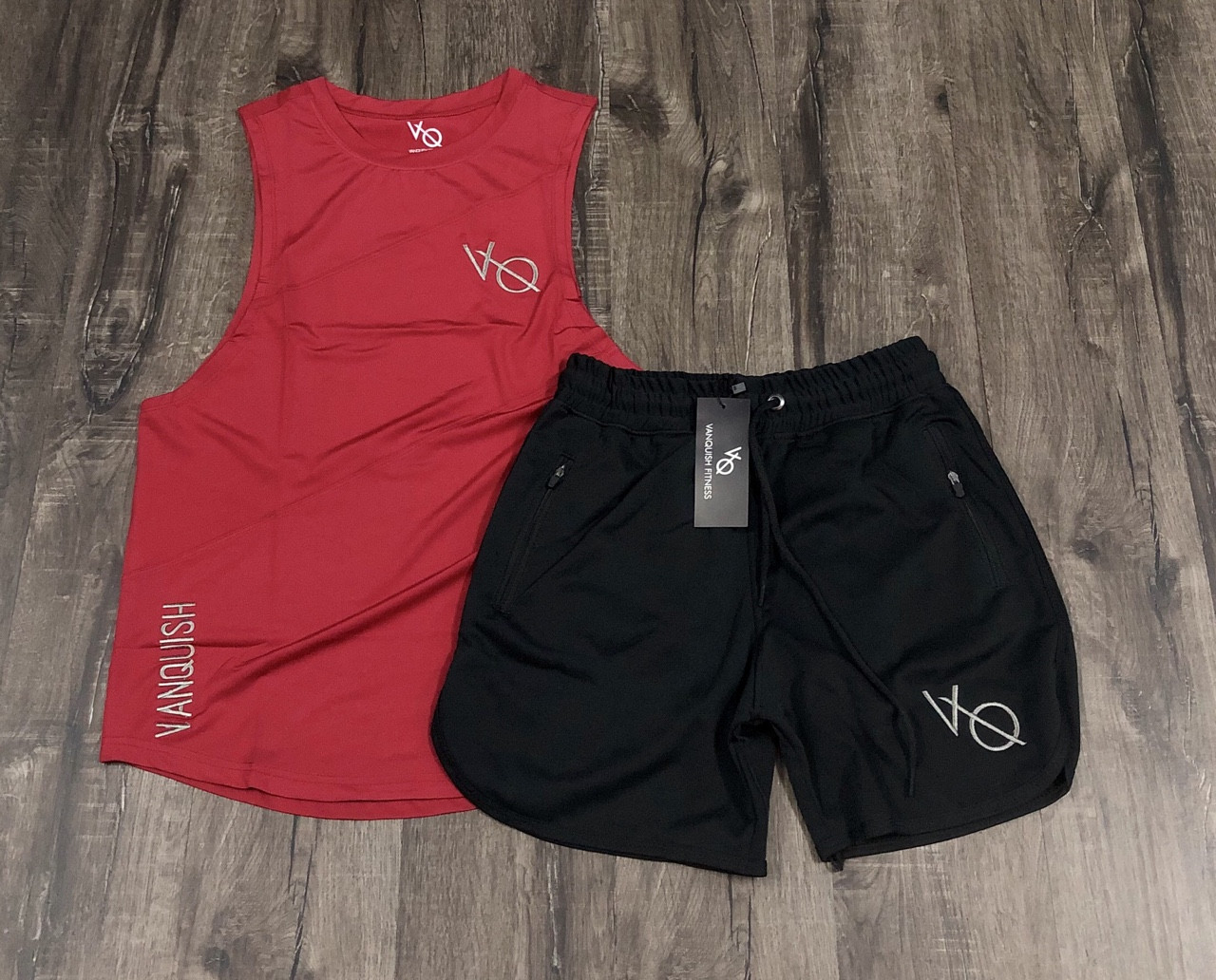 [HCM]sét quần squat gym và áo tanktop VANQUISH- VQ Thun Lạnh Co Giản Thấm Hút Mồ Hồi Mát Mẻ Tập Gym Chạy Bộ Squat Thể Thao -Xuong May Do Gym