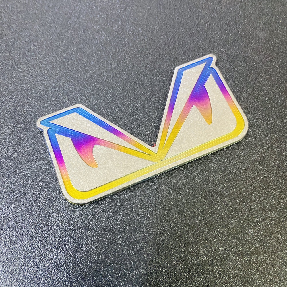 [HCM][ĐÔI MẮT FENDI] TEM TITAN ĐÔI MẮT VUI NHỘN DÁN TRANG TRÍ CHO NHIỀU DÒNG XE CAO CẤP KEO 3M (TITAN VÀNG HỒNG)