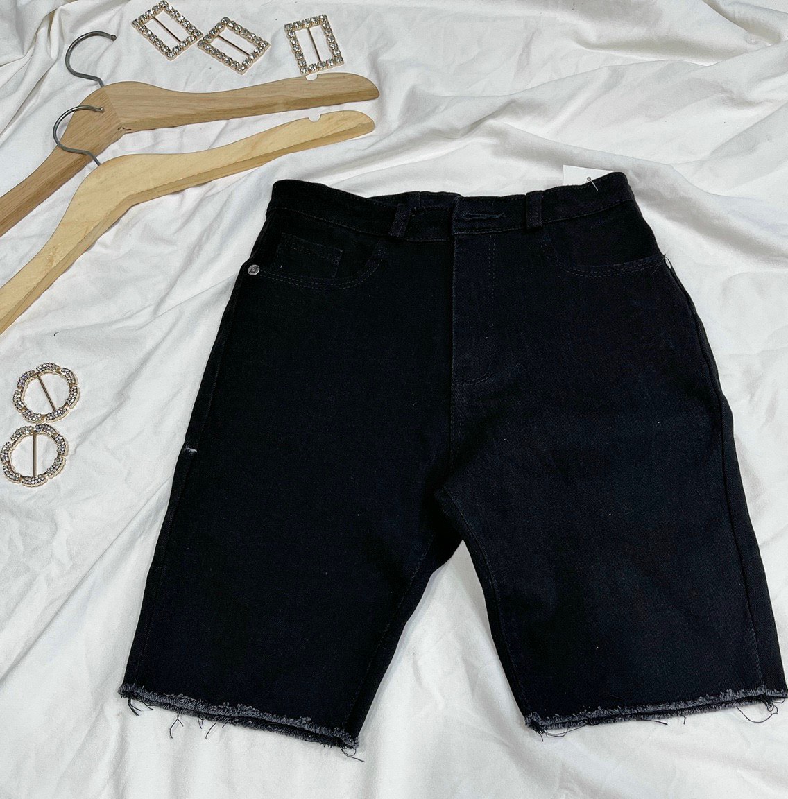 Quần kaki jean nữ cạp cao trắng đen trơn- Quần ngố nữ dễ phối đồ