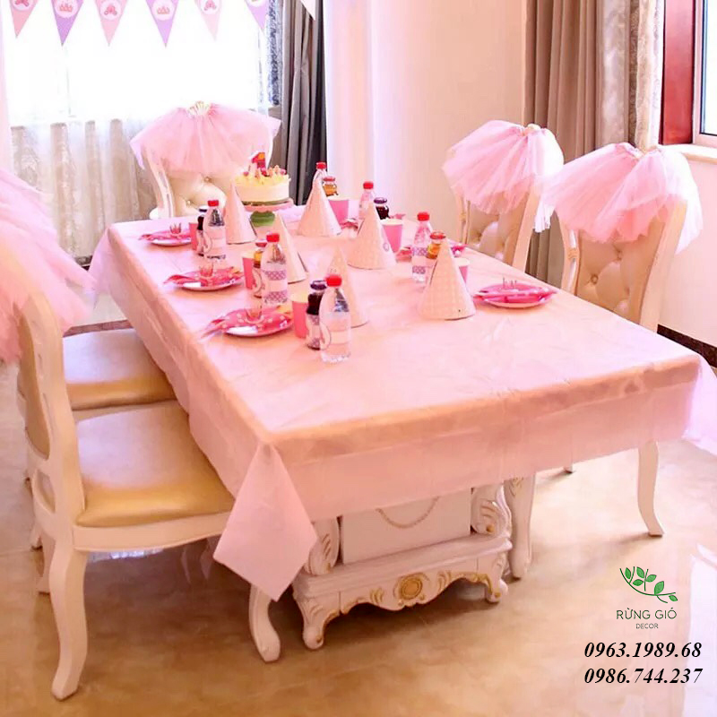 Khăn trải bàn tiệc sinh nhật kích thước 137cm x 183cm