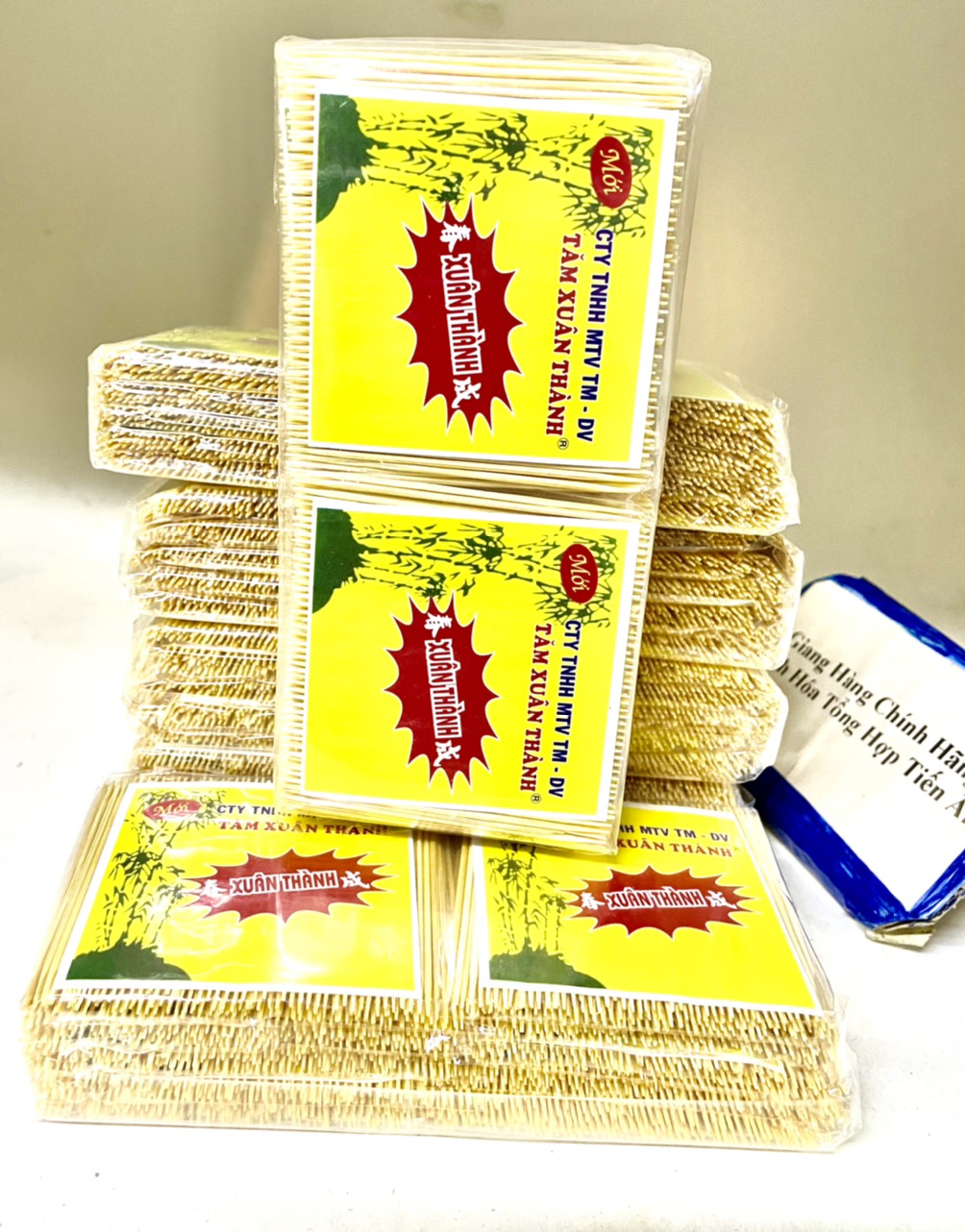 Tăm tre tiệt trùng xuân thành log x 10 gói