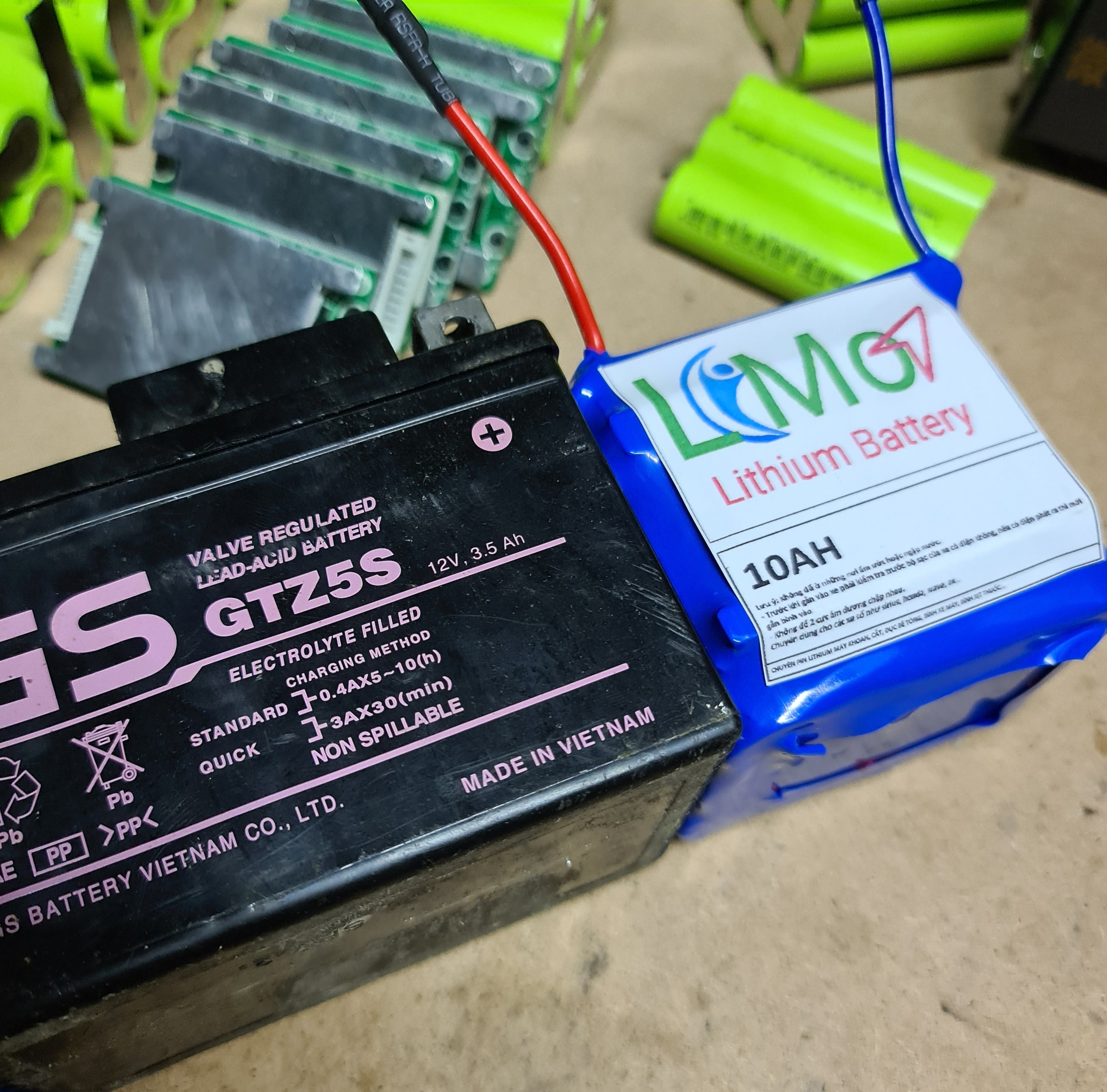 Khối pin Lithium đề xe máy. (Khối 10AH). Bình pin Li-on thay bình acquy xe máy 14v 10AH Chuyên kích đề xe máy cực khỏe - LIMO