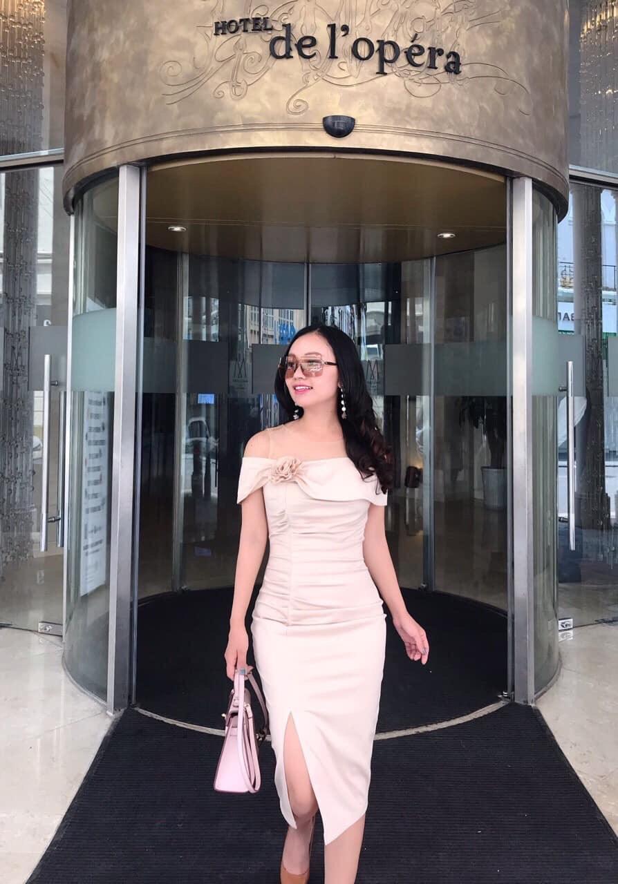 Đầm body nhún phối lưới đính hoa chất umi freesize vàng nude đỏ