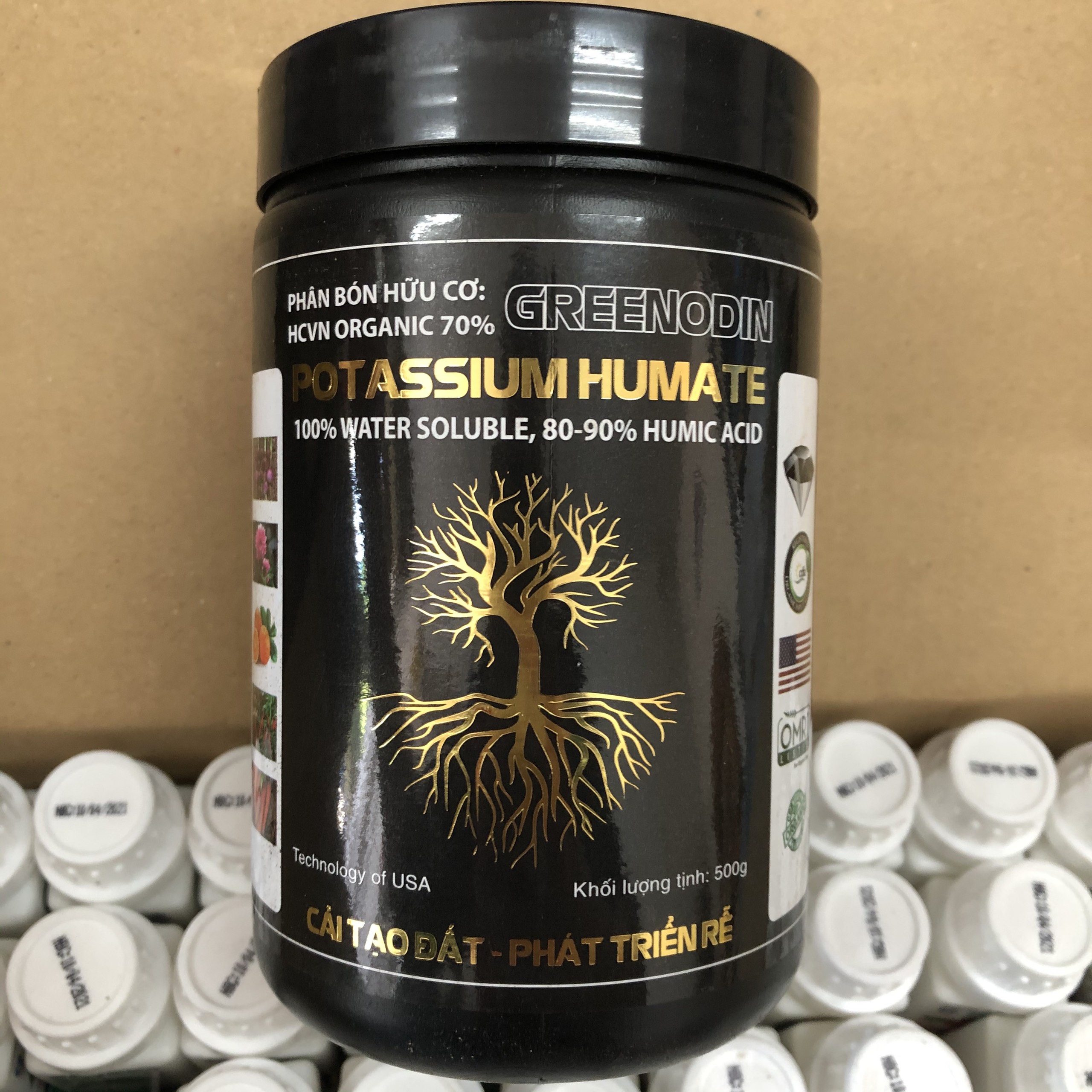 HUMIC HỘP 500G; Vua kích rễ humic usa; phân bón kích rễ humic; phân bón humic giúp phát triển rễ mạnh, cải tạo đất, phục hồi cây trong điều kiện thời tiết bất lợi; phân bón humate