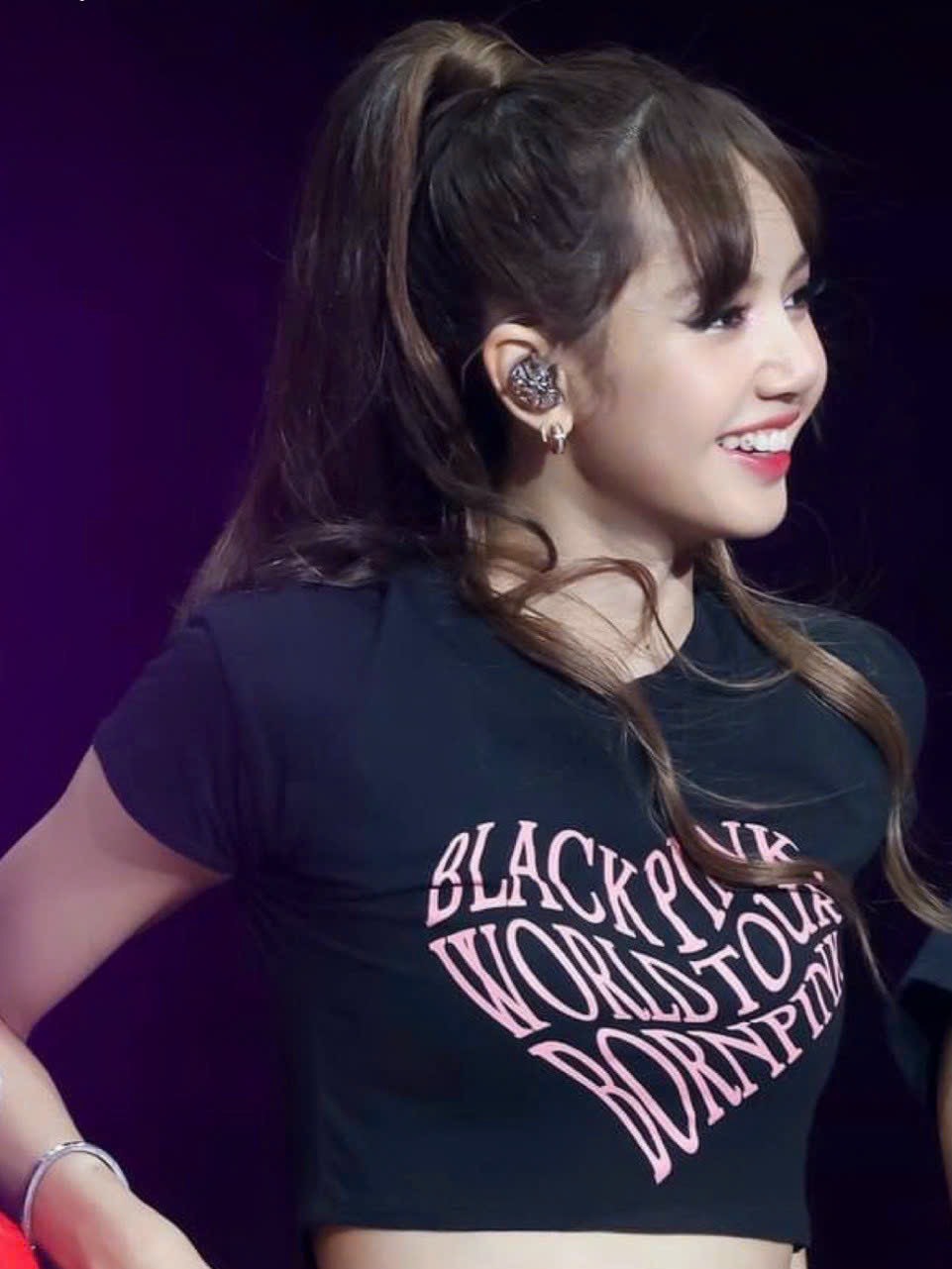 Áo croptop tay ngắn dành cho fan blackpink trái tim hồng cực hot , chất thun lụa mềm mịn