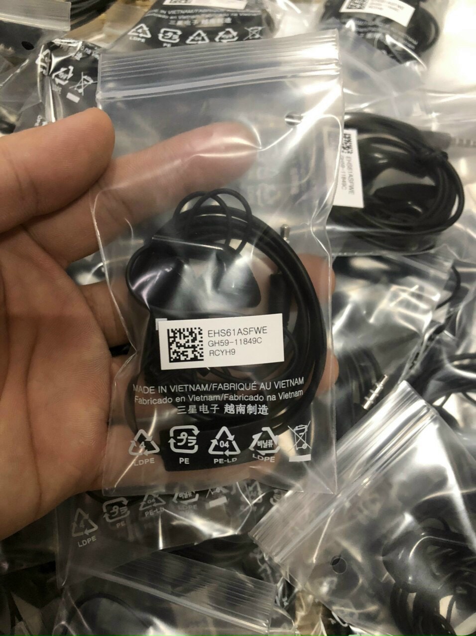 Tai nghe samsung đầu 3.5mm galaxy s5830