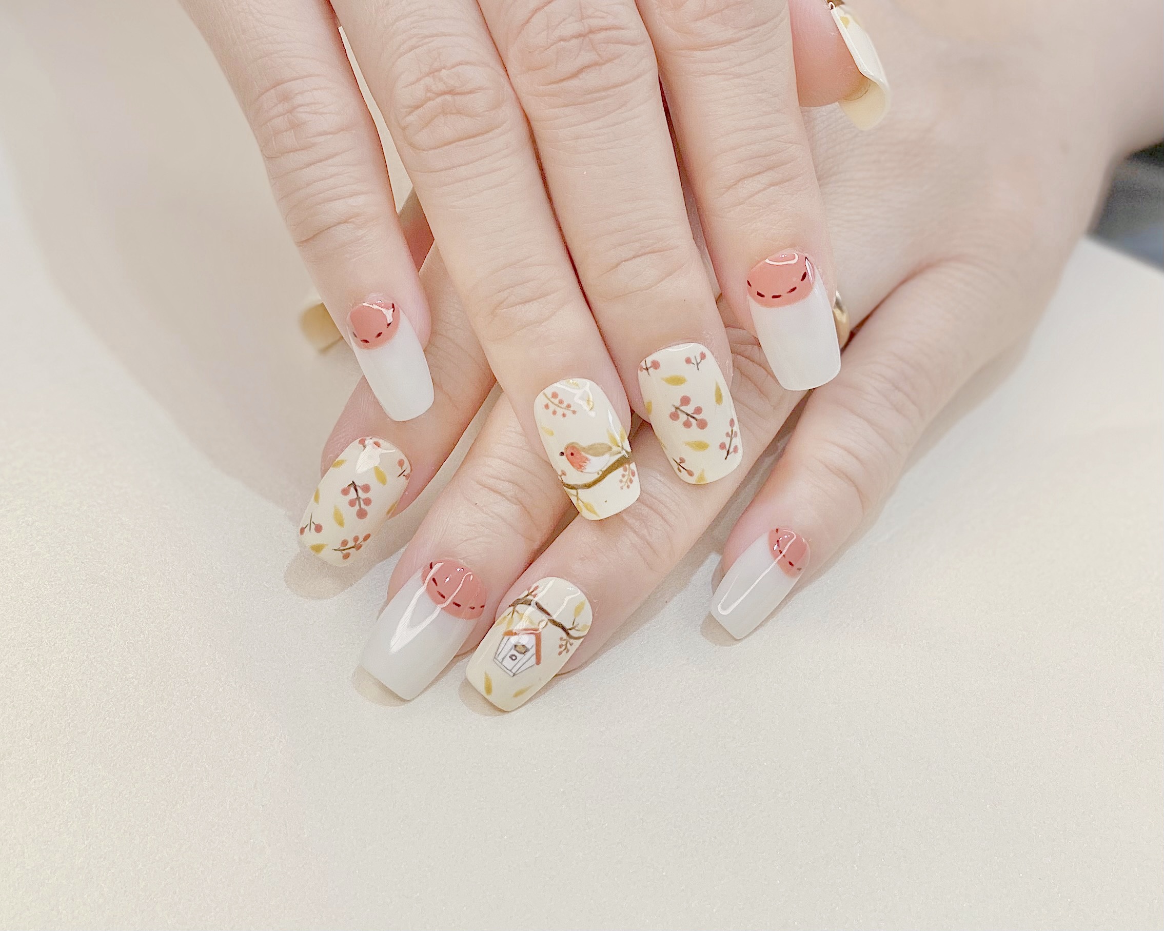 Nail Box > Móng up vẽ trang trí hoạ tiết hình chú chim Làm theo số đo và mẫu yêu cầu hoặc mẫu có sẵn