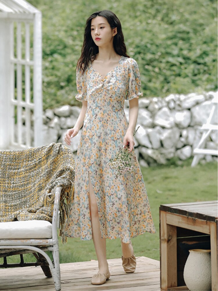 Đầm hoa midi xẻ tà cổ v, đầm hoa nhí vintage tiểu thư