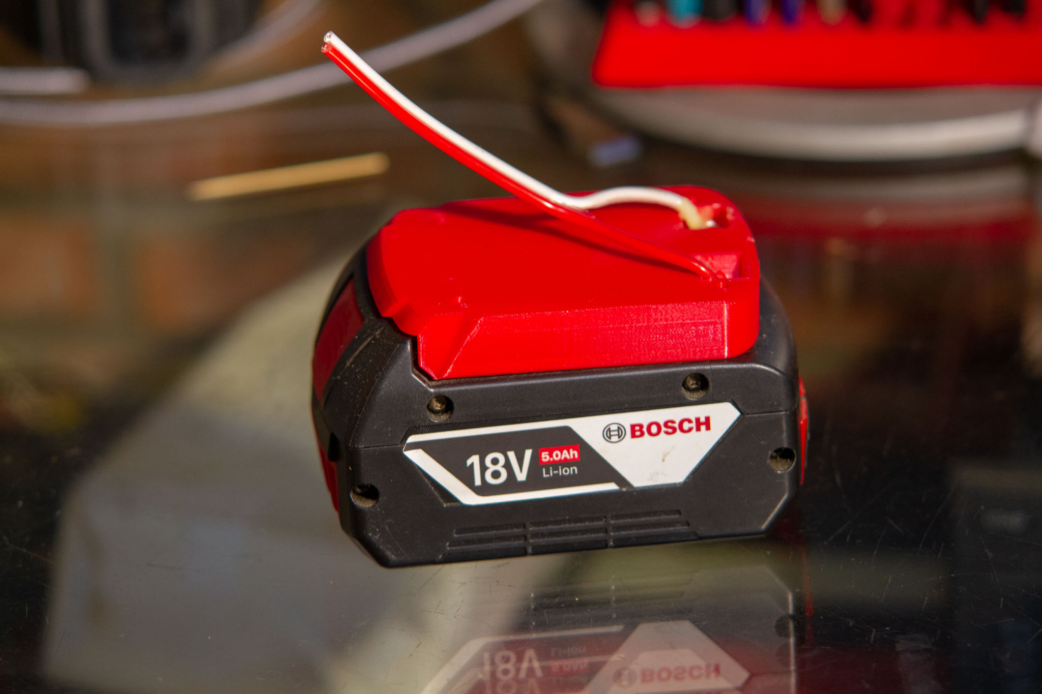 Đế lấy nguồn cho pin b.o.s.c.h 18v