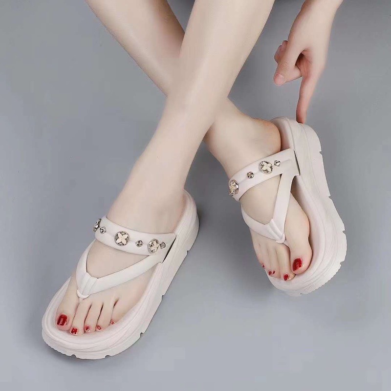 Dép xỏ ngón nữ đính đá dép kẹp quai đá Quảng Châu đế cao su