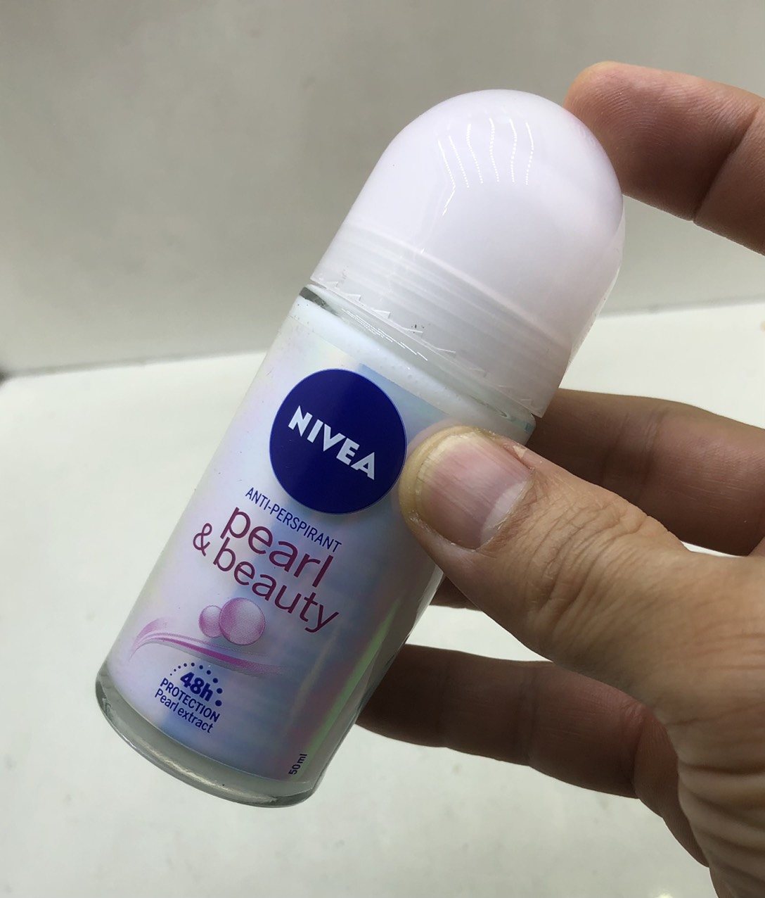 Lăn ngăn mùi nivea dành cho nữ chai