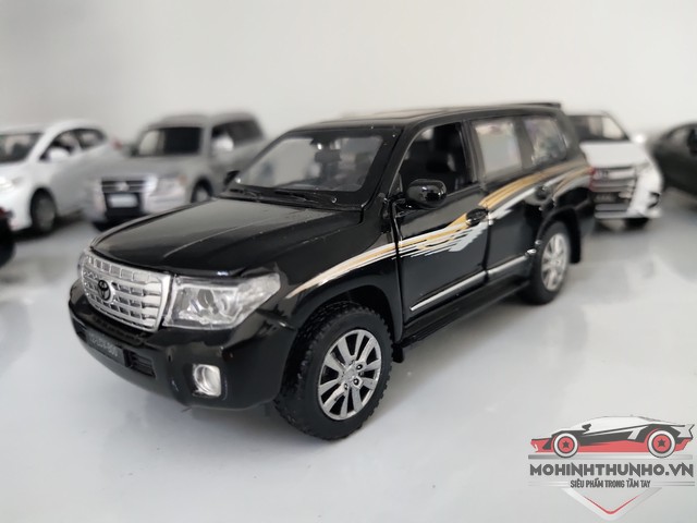 Xe mô hình Toyota Land Cruiser tỉ lệ 1:32