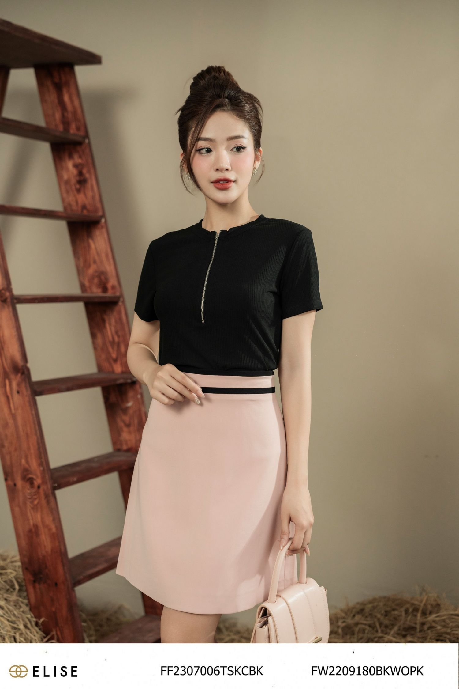 Chân váy hồng cam viền cạp đen thiết kế elise fw2209180bkwopk