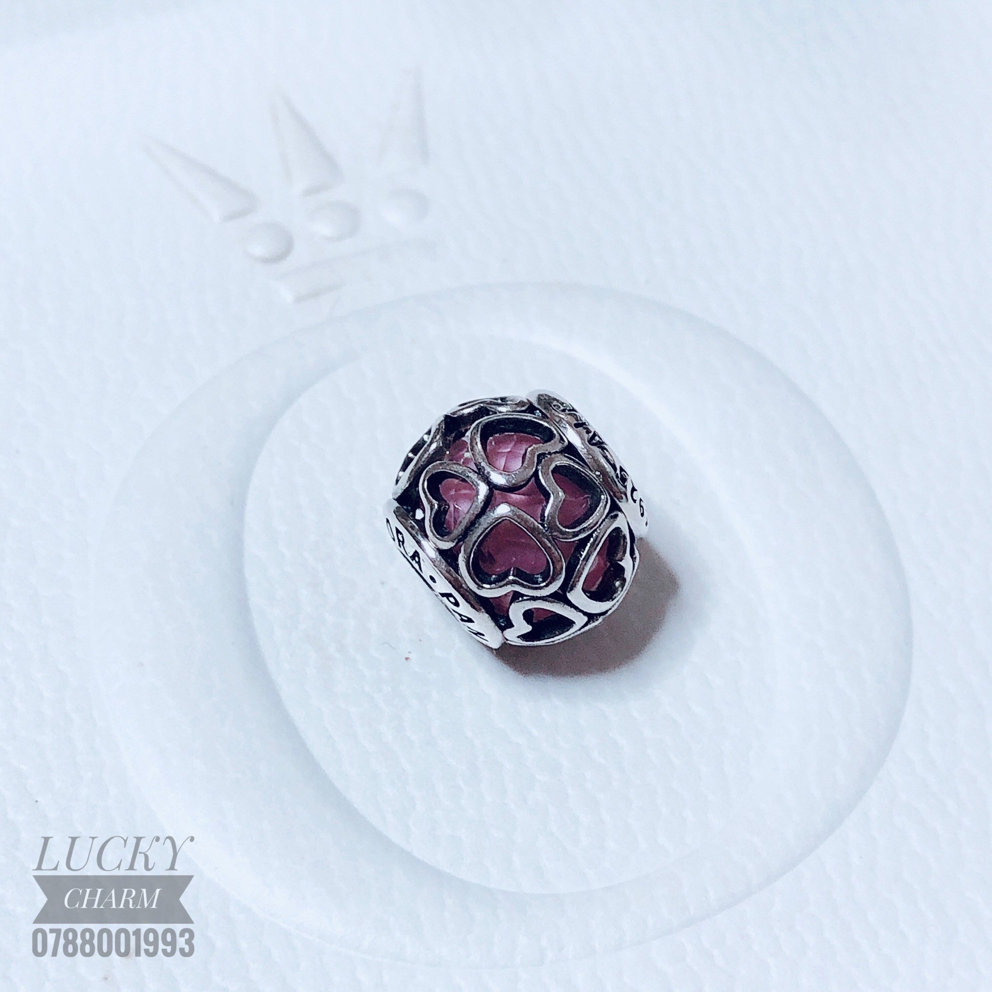 Charm tròn tim hồng nhạt 925