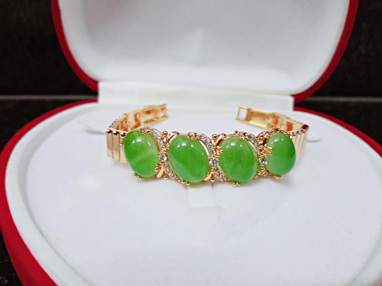 LẮC TAY ĐÍNH ĐÁ 4 HAT CẨM THẠCH MẠ VÀNG 18K