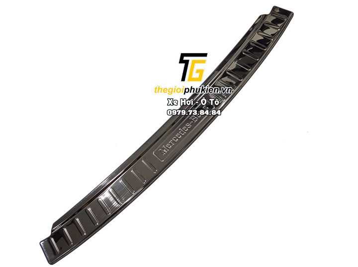 Ốp chống trầy cốp TITAN Mercedes GLC200, GLC250, GLC300 – Bên ngoài