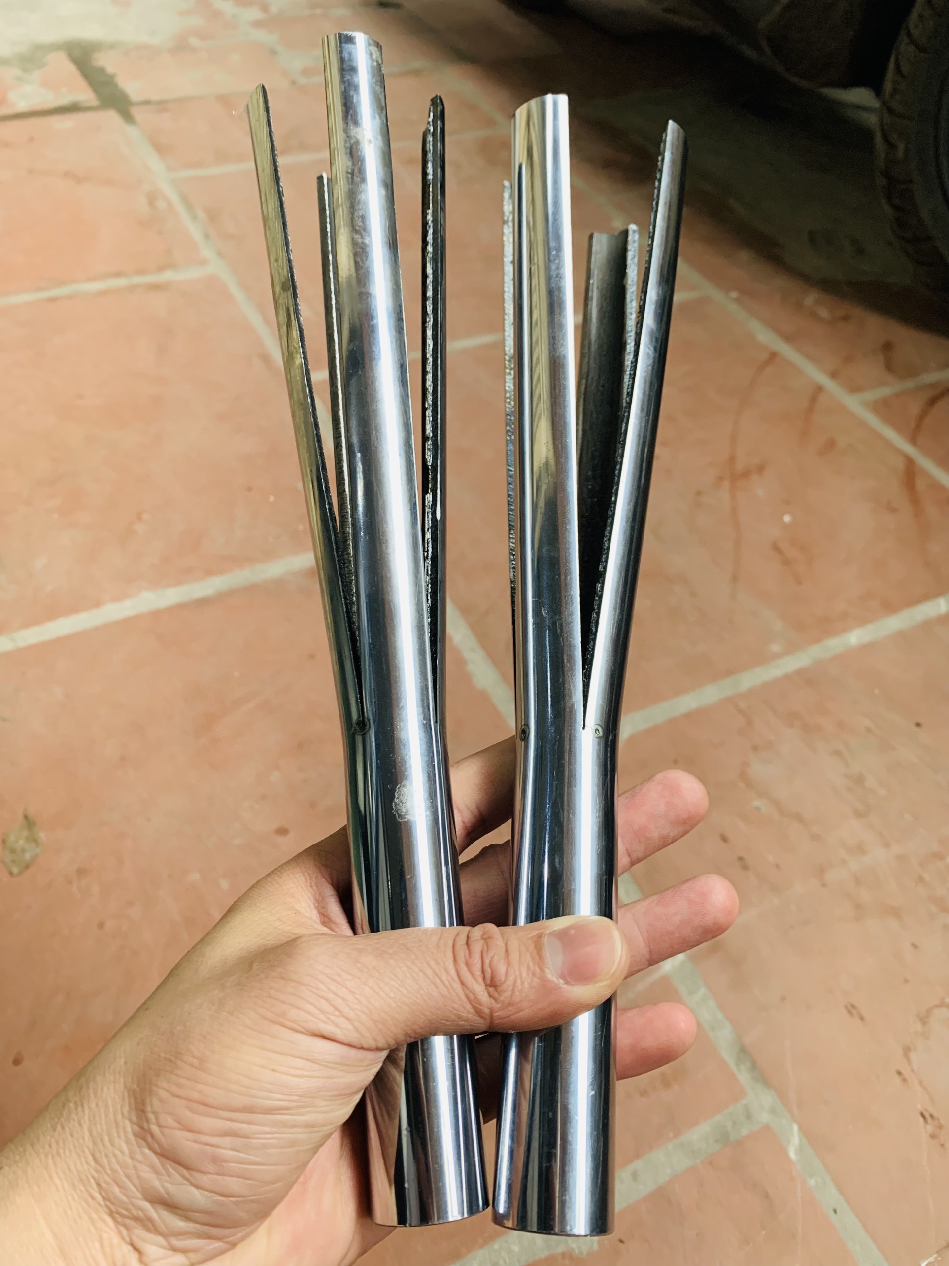Cảo chén cổ trên dưới Cây đóng bát phốt ra tất cả dòng xe máy hiện nay.
