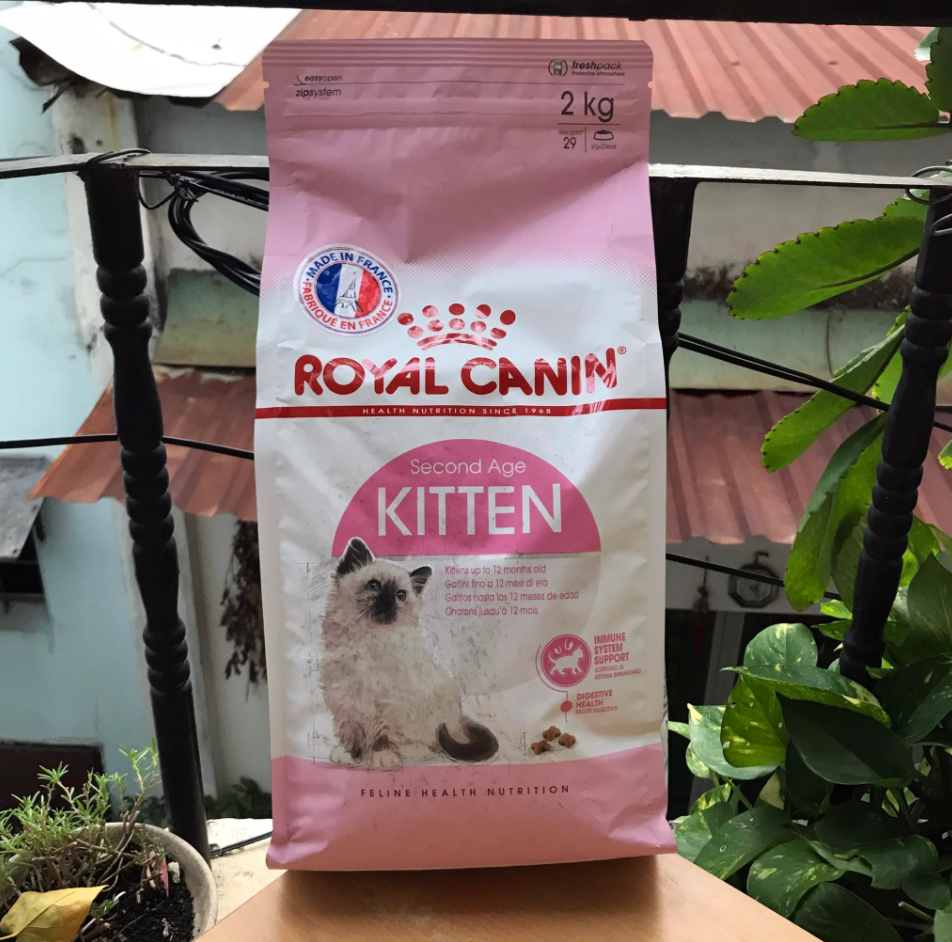 Thức ăn hạt cho mèo con Royal Canin Kitten 2kg