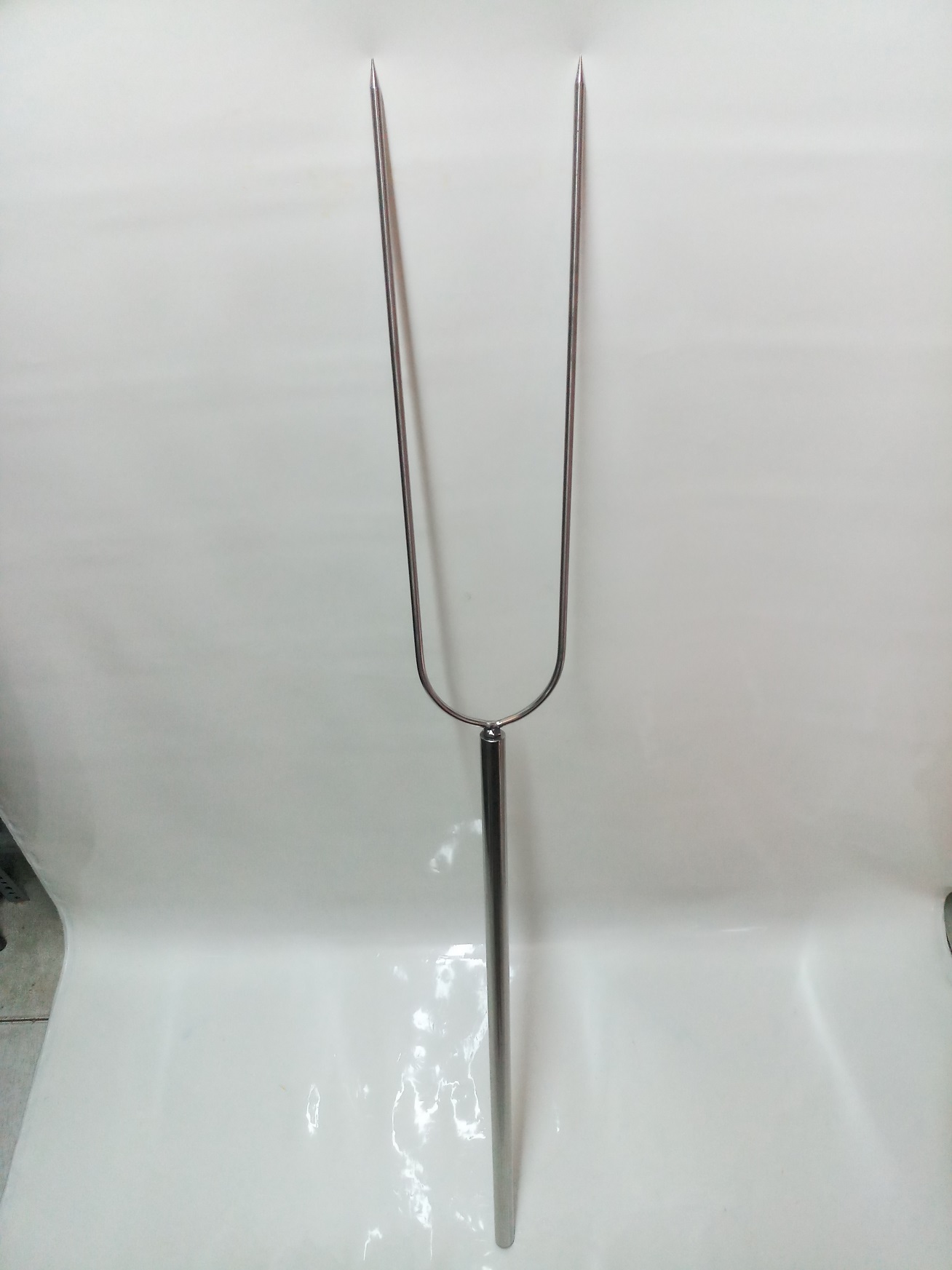 CHỈA QUAY HEO CÁN INOX DÀY 8LY THIẾT KẾ TIỆN LỢI THÁO LẮP CÁN RỜI.