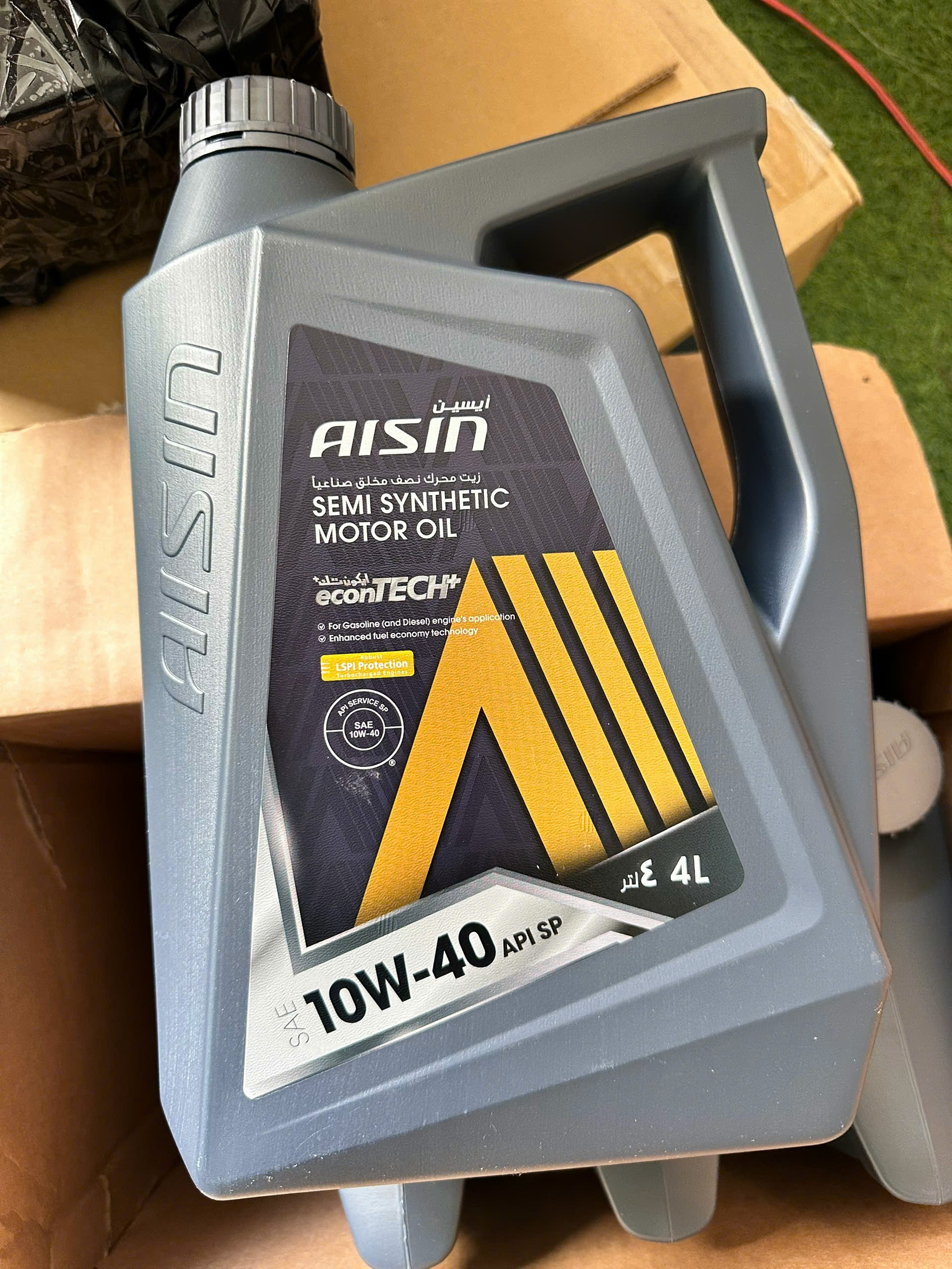 NHỚT ĐỘNG CƠ Ô TÔ AISIN 10W40 4 LÍT CHÍNH HÃNG CHO MÁY XĂNG VÀ DẦU