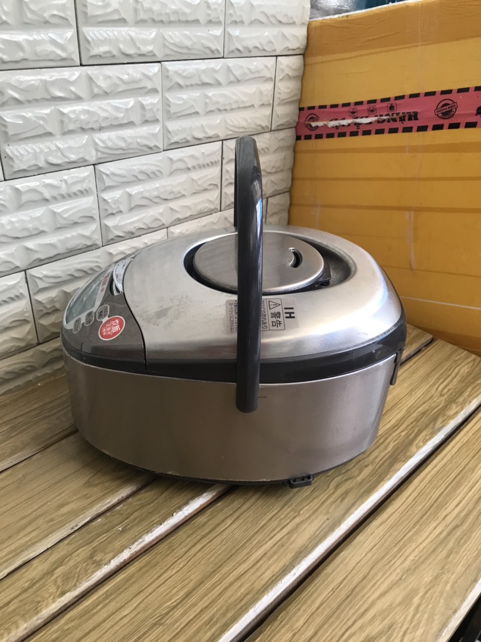 NỒI CƠM ĐIỆN CAO TẦN NỘI ĐỊA NHẬT MITSUBISHI 1LÍT