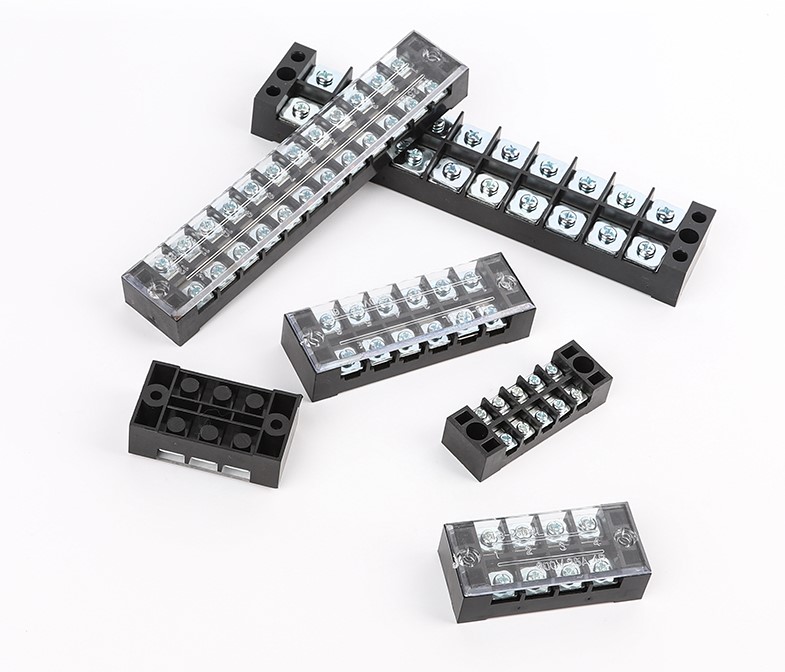 Cầu đấu điện 25a 4p 6p 12p - domino tb2506 , tb2512, tb2504