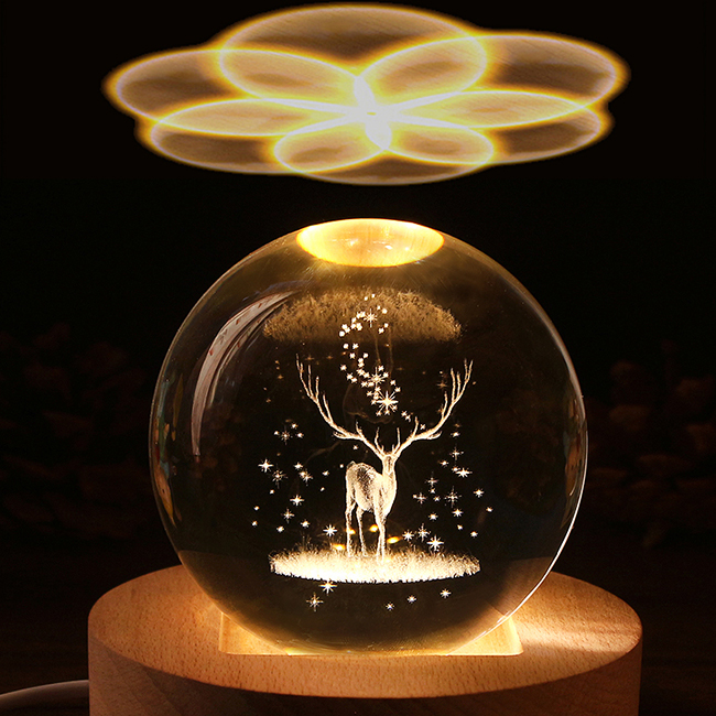 Hộp nhạc quả cầu pha lê khắc laser 3D Tuần Lộc độc đáo và ý nghĩa