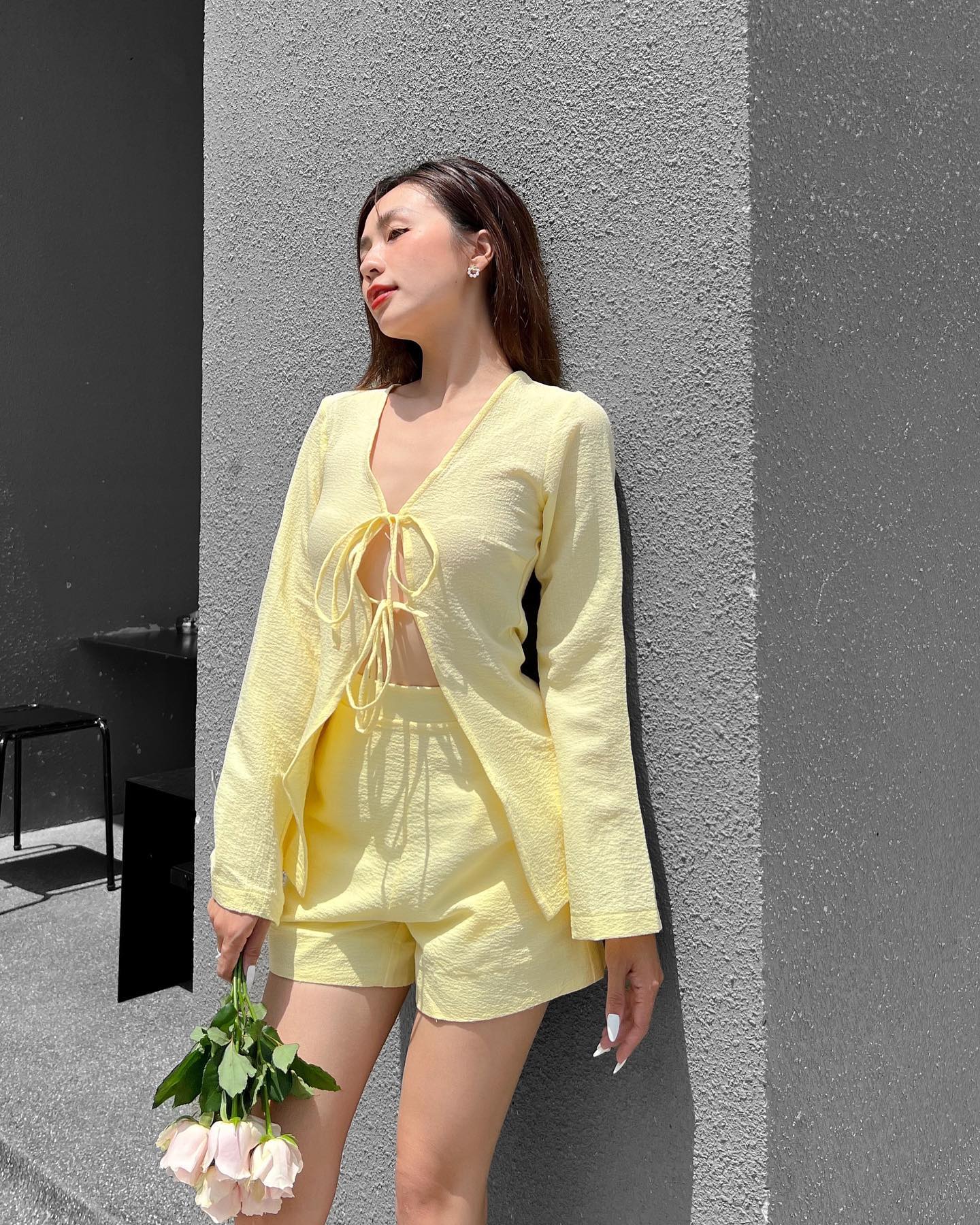 Set quần ngắn áo tay dài thắt nơ sexy - byvee