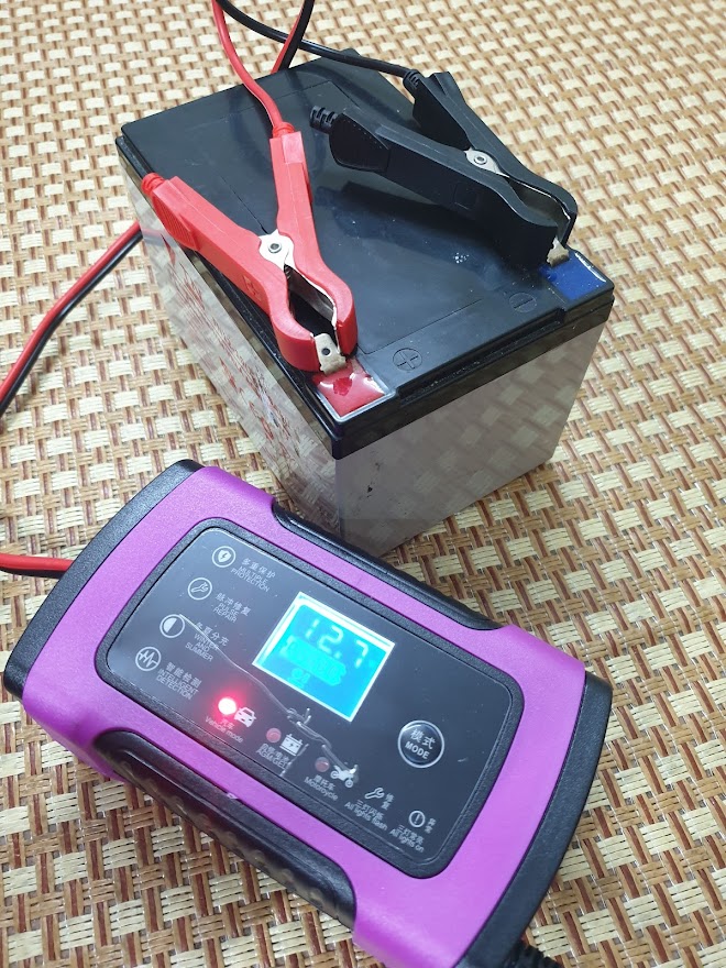 Sạc Ắc Quy 12V-6A  Thông Minh cho Ô tô, Xe máy và Xe điện trẻ em 12V - Sạc thông minh - Nhiều chế độ sạc - Khử Sunfat phục hồi ắc quy - chống ngược cực -  sạc ắc quy 12V 4Ah đến 100Ah.